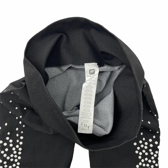 Fabletics Seamless printed capri leggings in jacquard dots women’s XS - Picture 8 of 12